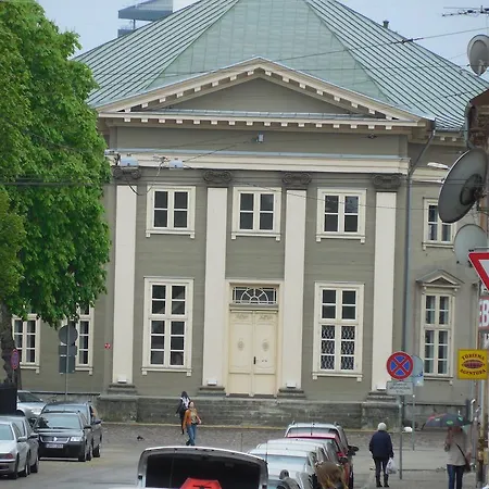 Gogol Park Hostel *