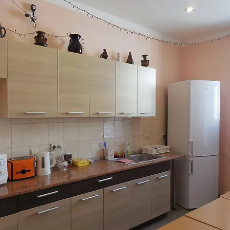 Gogol Park Hostel *