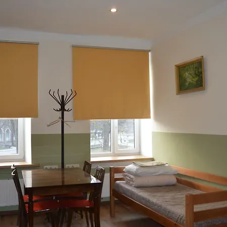 Gogol Park אכסניה *